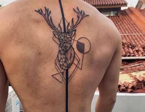 عکس تاتو روی دست گوزن