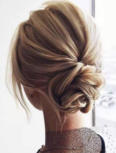 عکس شینیون مو ساده بسته