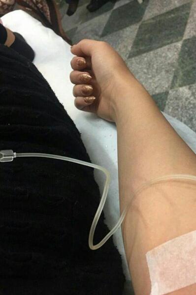 عکس دست دختری ک سرم بهش وصله