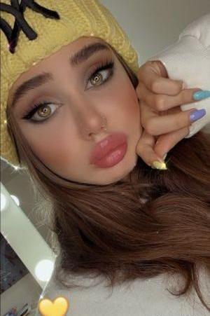 عکس پروفایل دخترونه اسپرت نیکا فلاحی