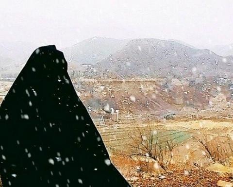 عکس دختر چادری تو برف
