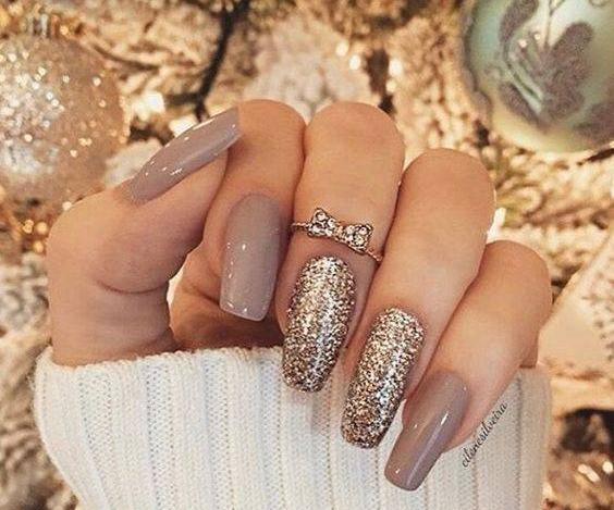 عکس مدل ناخن برای دست سبزه