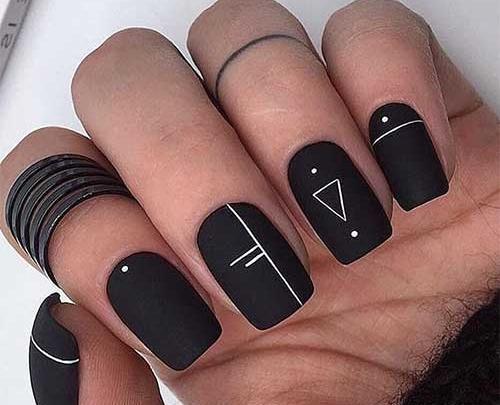 عکس طرح ناخن با لاک مشکی
