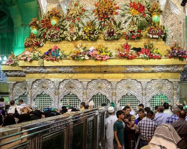 عکس زیارت ضریح