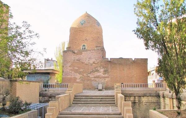 عکس طبیعی دایناسور
