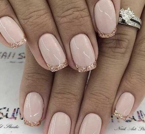 عکس مدل ناخن فرنچ دو رنگ