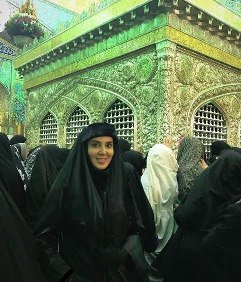 عکس دختر چادری تو حرم