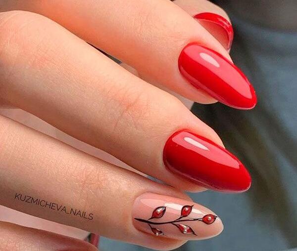 عکس طرح ناخن لاک قرمز