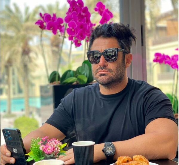 عکس لباس گلزار