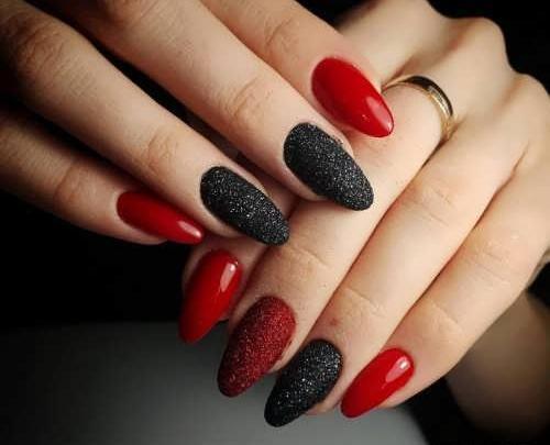عکس مدل لاک ناخن ساده دو رنگ