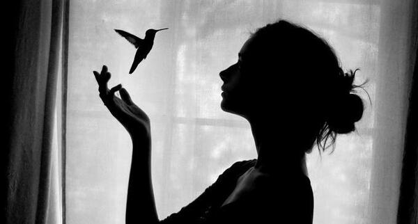 عکس پروفایل دخترانه تیره