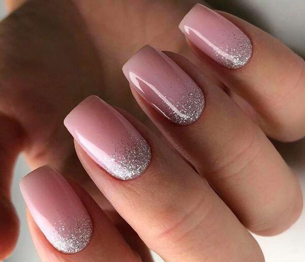 عکس مدل ناخن کوتاه کالباسی