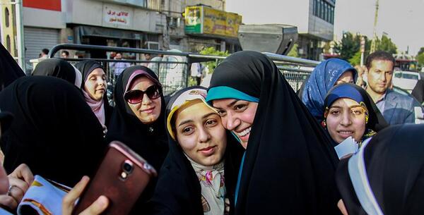 عکس چند دختر چادری