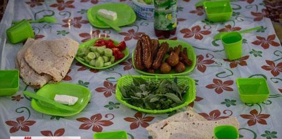 عکس از سفره افطاری