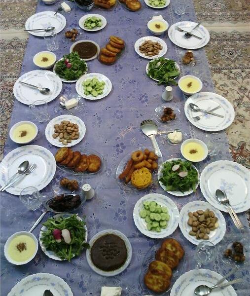 عکس از سفره افطاری