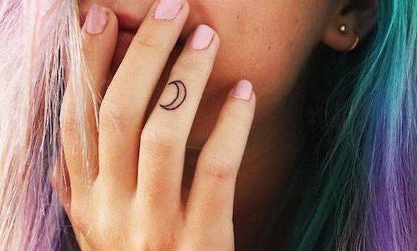 عکس طرح تاتو روی ساعد دست زنانه