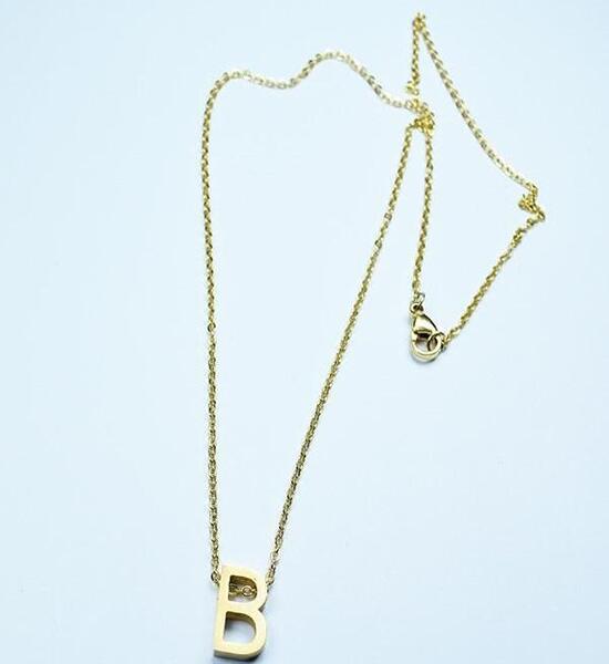 عکس عاشقانه b