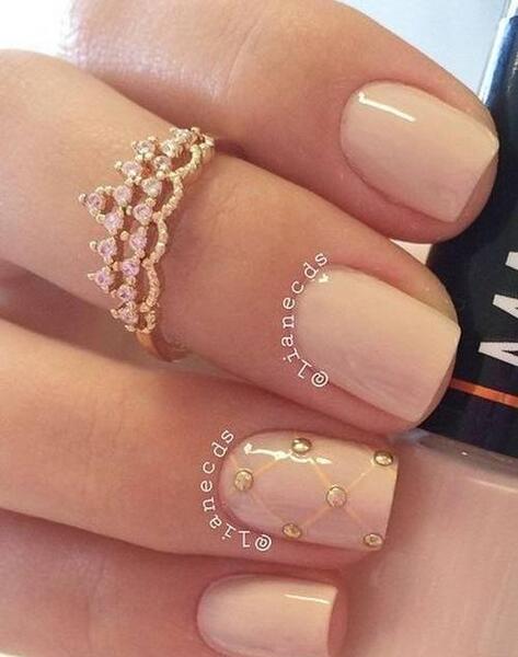 عکس مدل ناخن عروس ساده