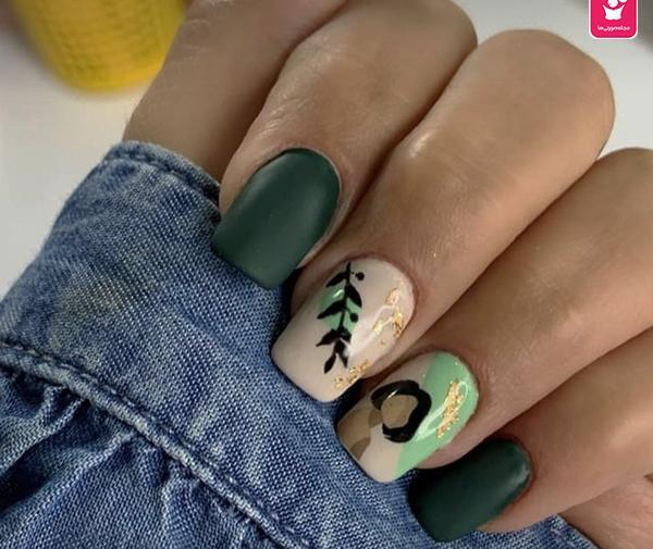 عکس مدل ناخن مربعی ساده
