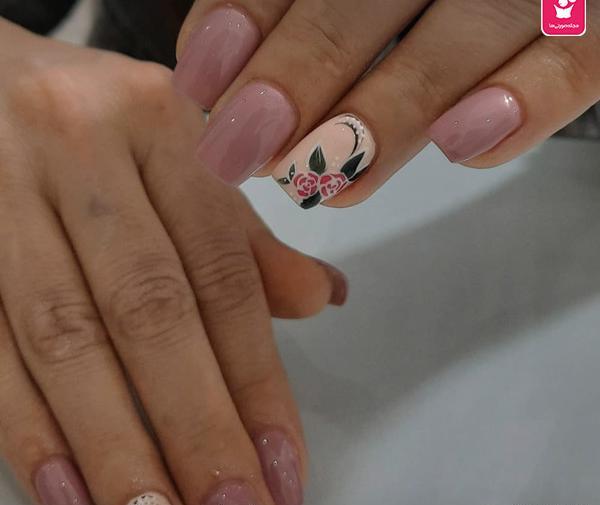 عکس مدل ناخن مربعی ساده