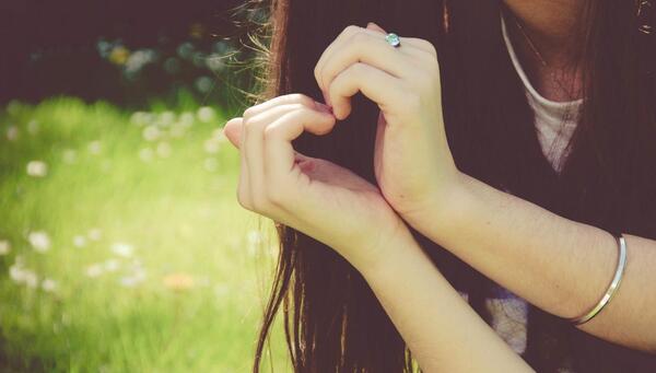 عکس پروفایل شاخ زرد