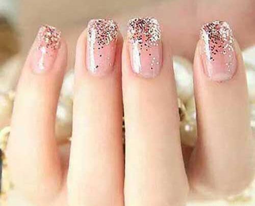 عکس مدل لاک روی ناخن کوتاه