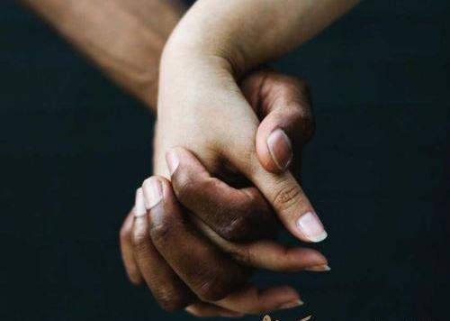 عکس دست دونفره ای