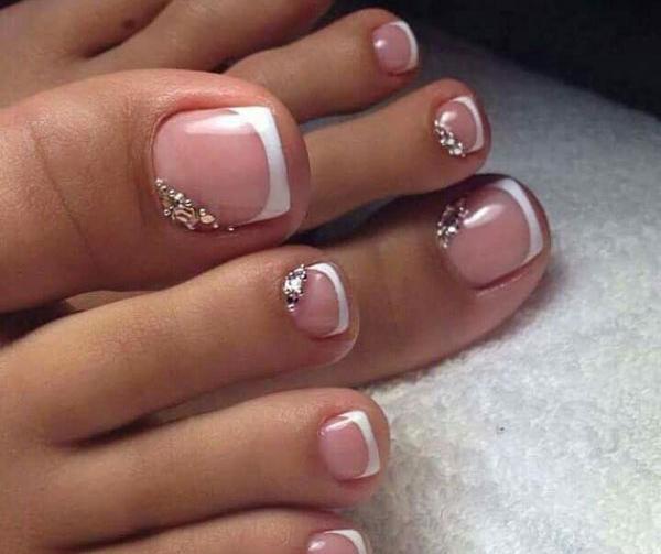عکس مدل فرنچ ناخن کوتاه