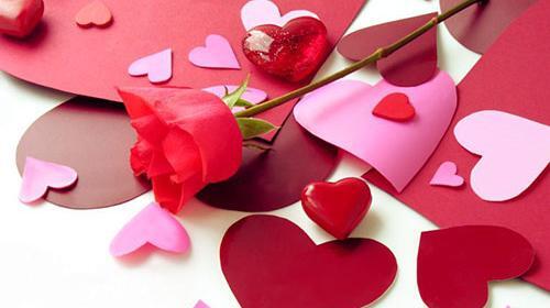 عکس عاشقانه صورتی