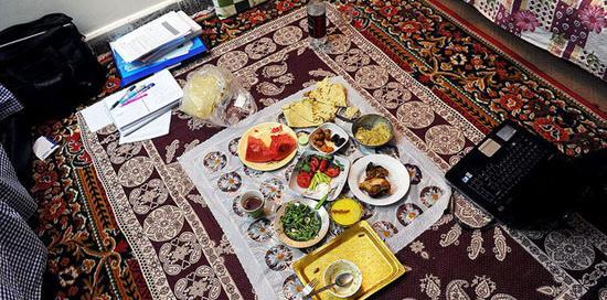 عکس سفره مهمانی افطار