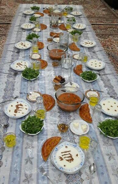 عکس سفره مهمانی افطار