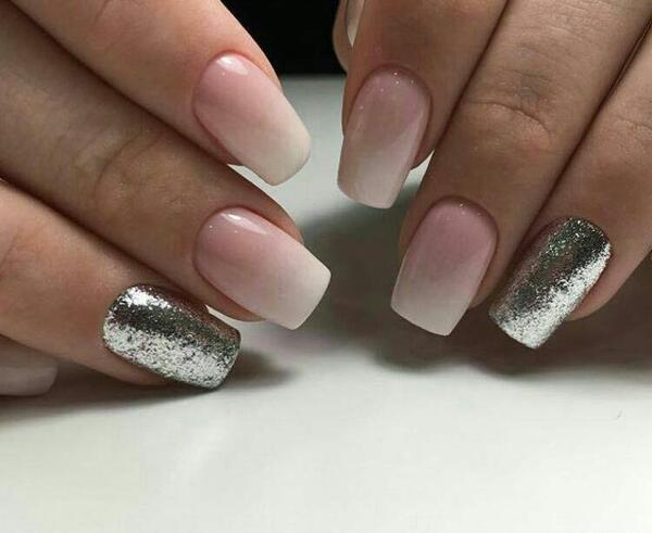 عکس مدل ناخن ساده هلویی