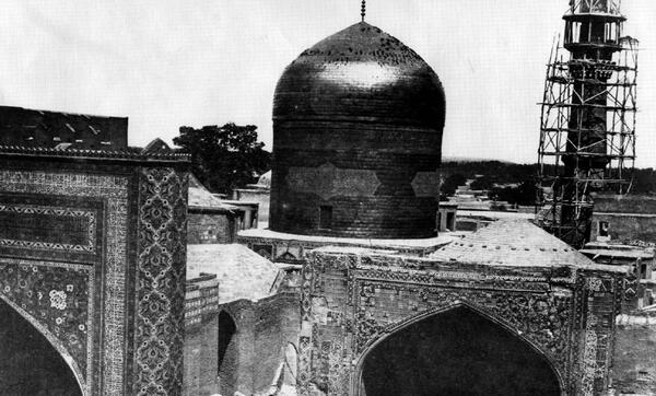 عکس قدیمی قبر ناصرالدین شاه