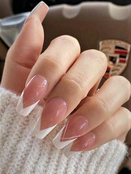 عکس مدل کاشت ناخن طرح فرنچ