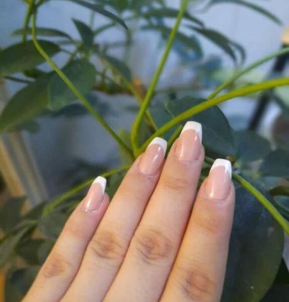 عکس مدل کاشت ناخن طرح فرنچ
