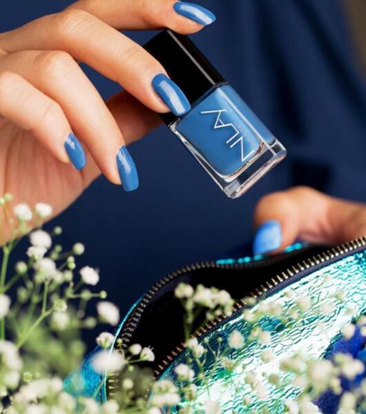 عکس مدل ناخن آبی