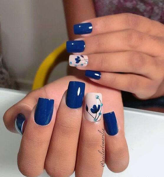 عکس مدل ناخن آبی