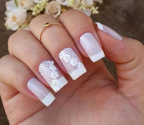 عکس مدل ناخن فرنچ سفید