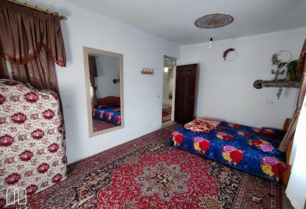 عکس سفید خانه