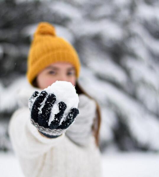 عکس فیک دخترونه در برف