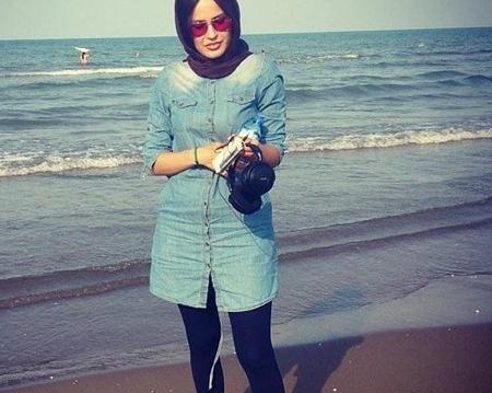 عکس خانم لب دریا