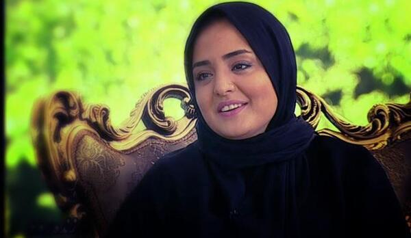 عکس نرگس محمدی در جام جهانی