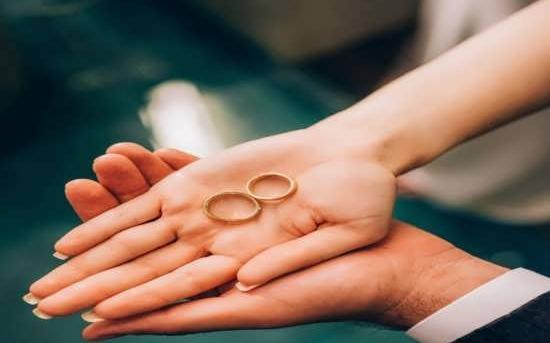 عکس دست نامزدی و حلقه