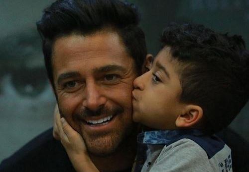 عکس محمد رضا گلزار در کنسرت