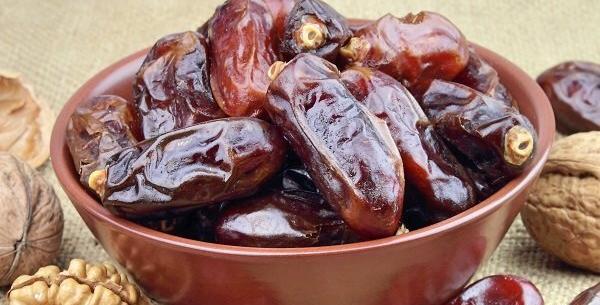 عکس چای و خرما ماه رمضان