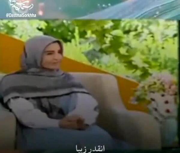 عکس پسر بچه در حال نماز خواندن
