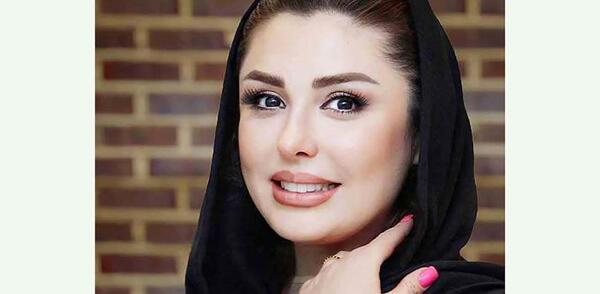استخر عکس نیوشا ضیغمی بدون حجاب در خارج