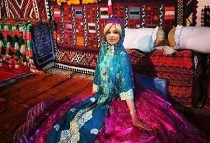 عکس نیوشا ضیغمی بدون حجاب در خارج
