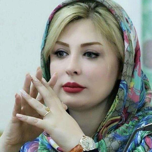عکس نیوشا ضیغمی بدون حجاب در خارج