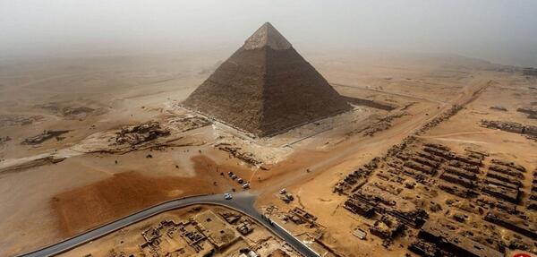 عکس داخل اهرام ثلاثه